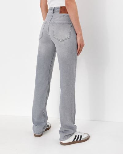 Джинсы Slim fit straight leg